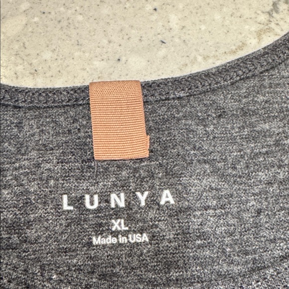 Lunya 2pc Charcoal Tank Tops Never Worn XL - Picture 2 of 4